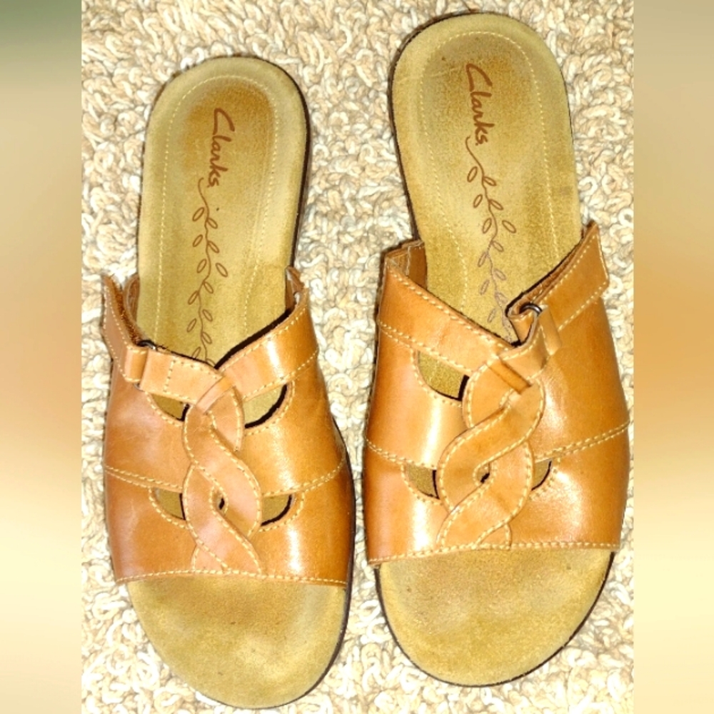 Clarks Women's Tan Leather Braided Slide Sandals